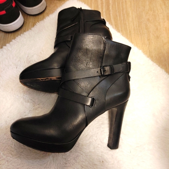 Vince Camuto Signature Booties - Picture 6 of 7